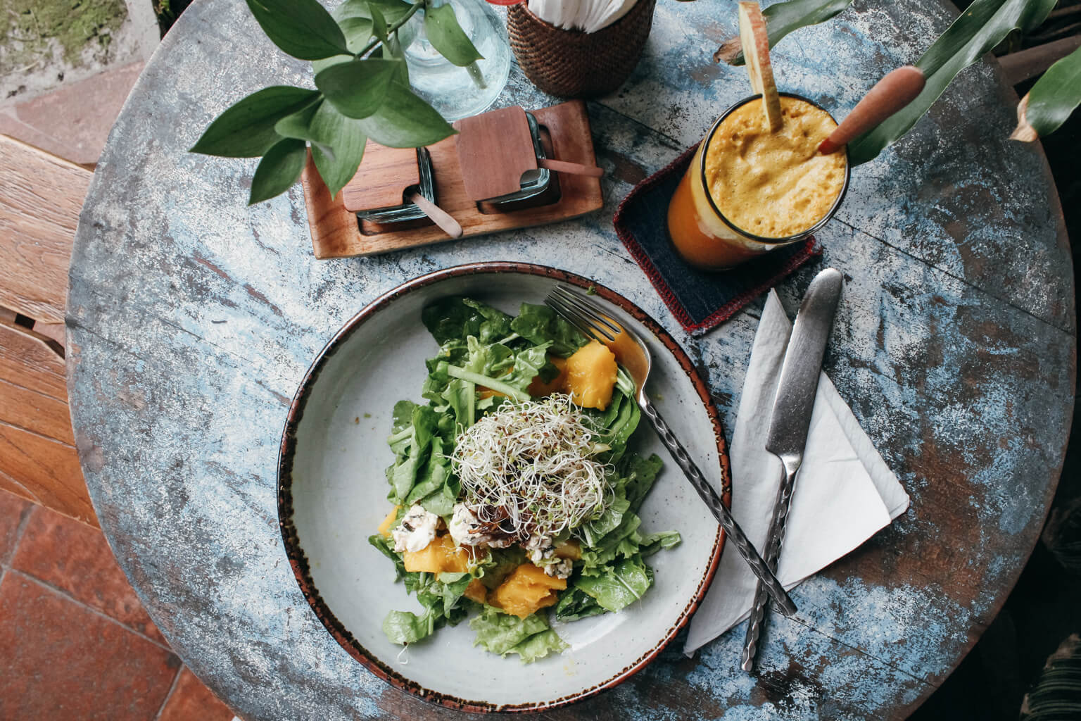 Bali City Guide: A healthy, real food, gluten-free travel guide to Bali (including Ubud, Seminyak, Canggu, the Bukit and more). 