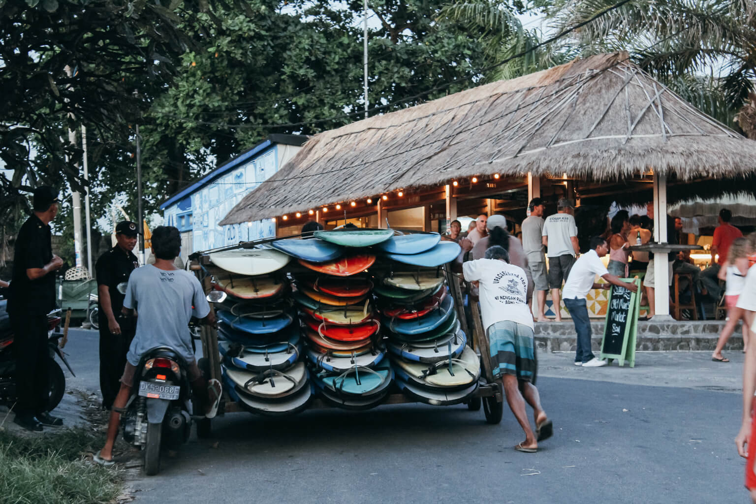 Bali City Guide: A healthy, real food, gluten-free travel guide to Bali (including Ubud, Seminyak, Canggu, the Bukit and more). 